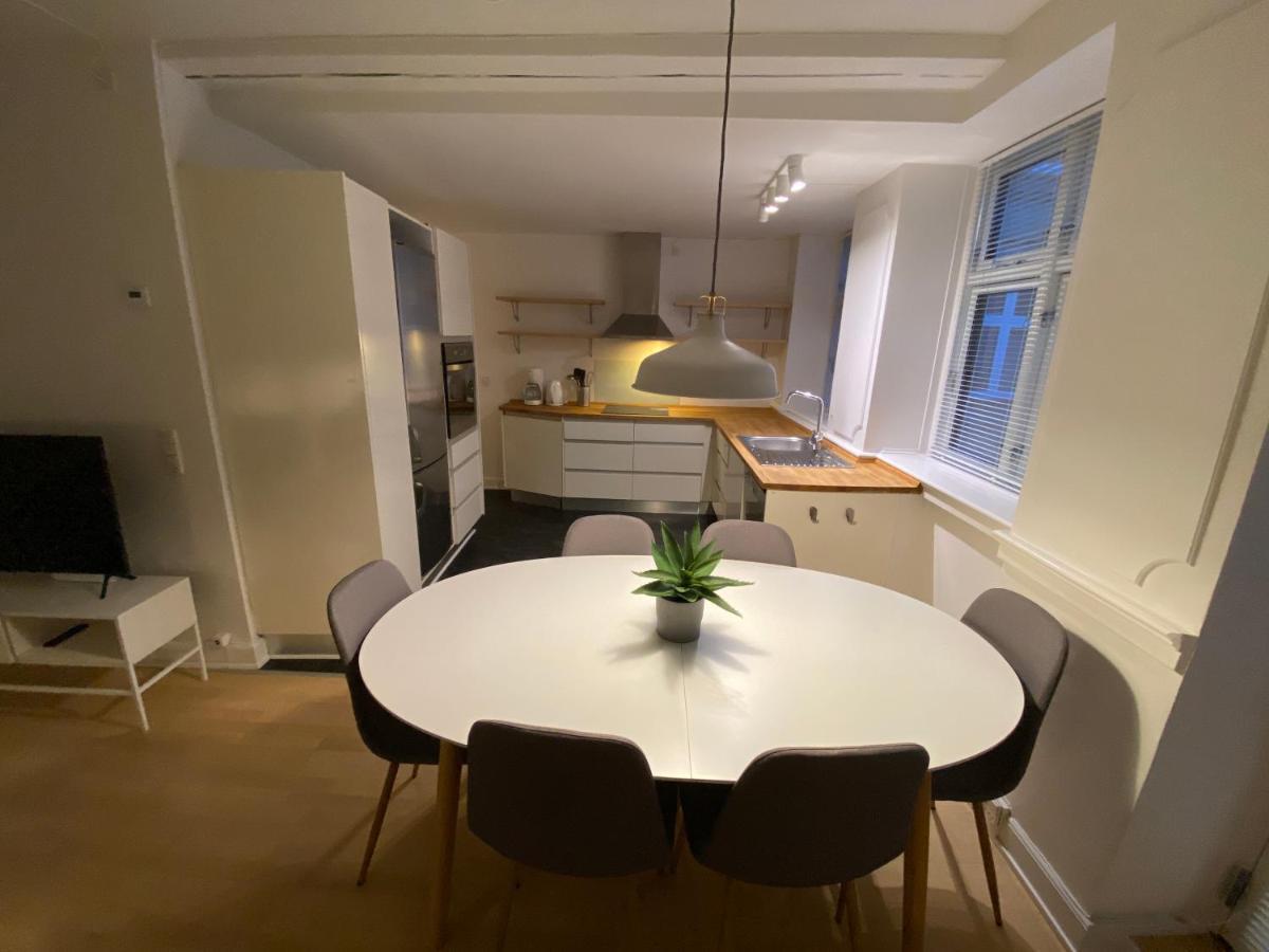 Charming 2-bedroom In The Heart Of Appartamento Copenaghen